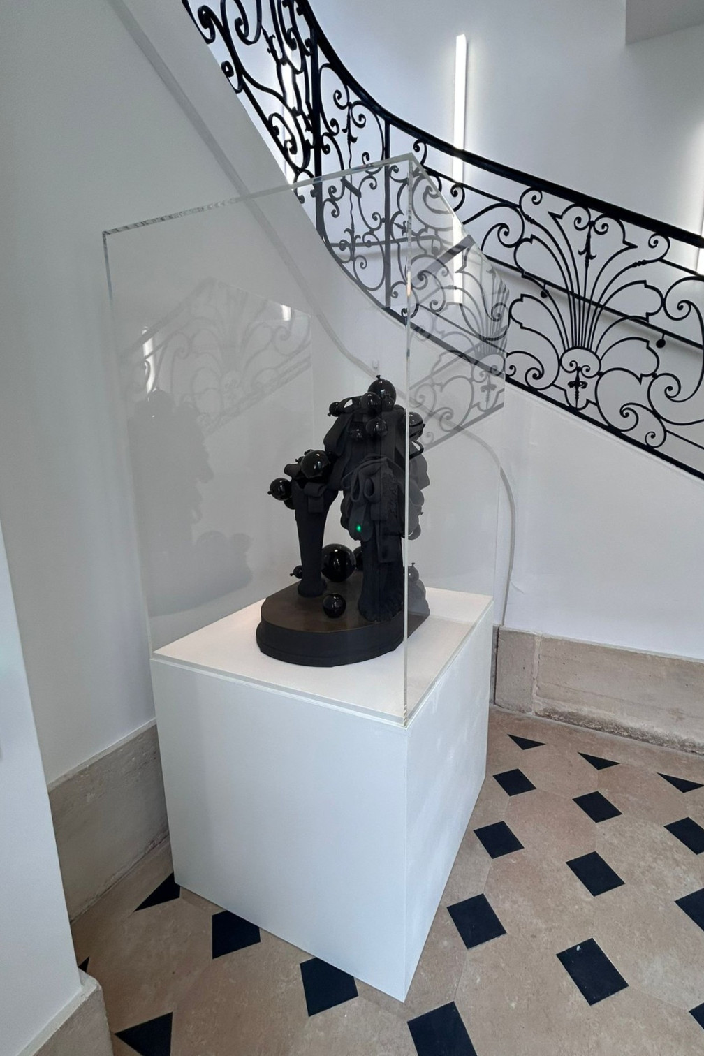 retail acrylic display workshop